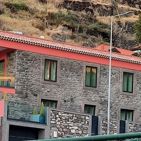 Chale Esmeralda - Charming Studios In Calheta Beach Eksteriør bilde
