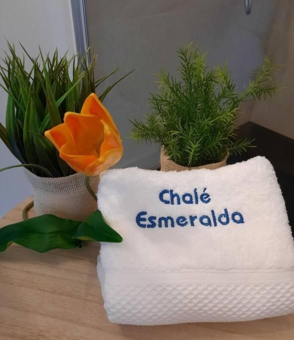 Chale Esmeralda - Charming Studios In Calheta Beach Eksteriør bilde