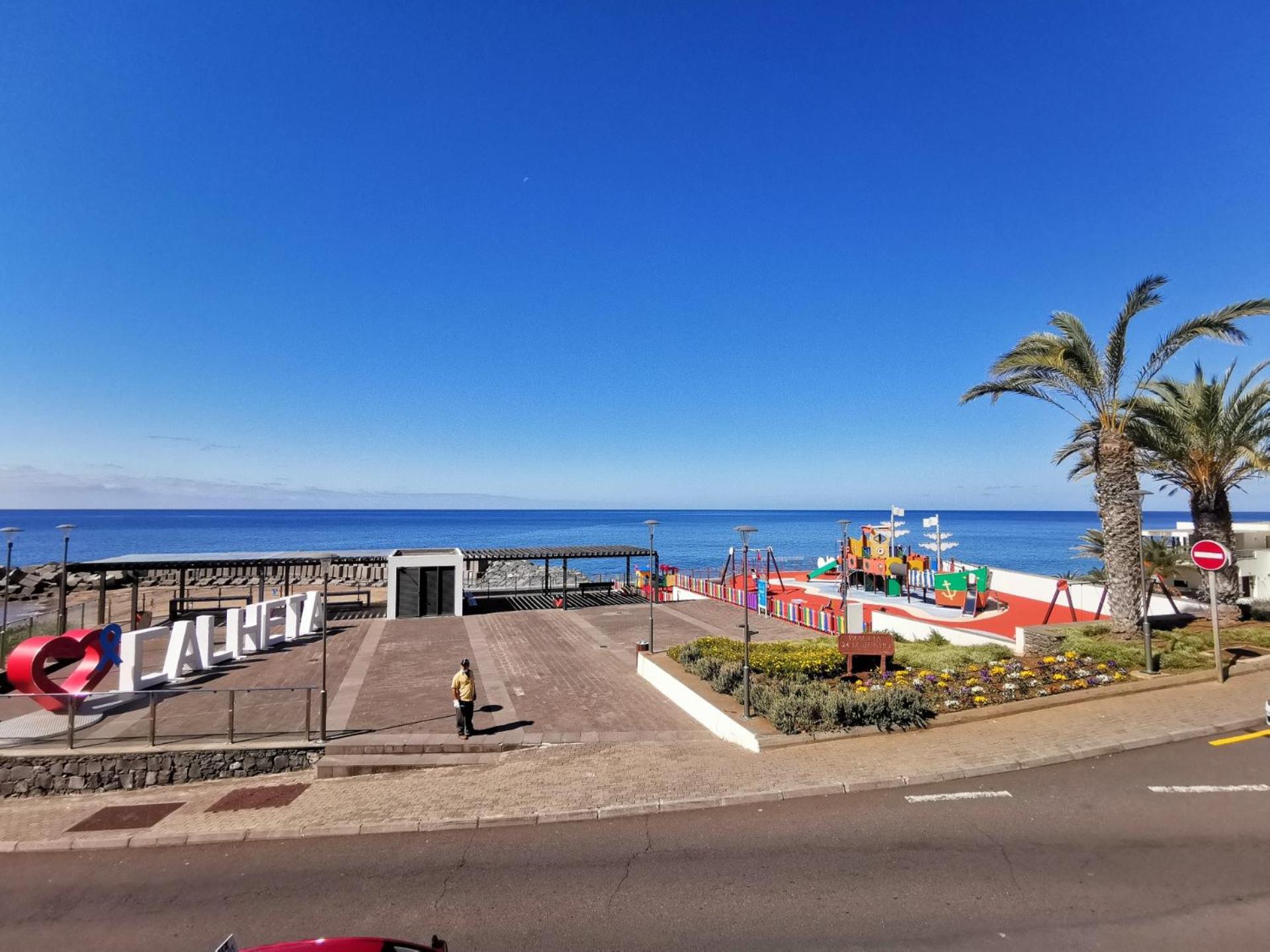 Chale Esmeralda - Charming Studios In Calheta Beach Eksteriør bilde