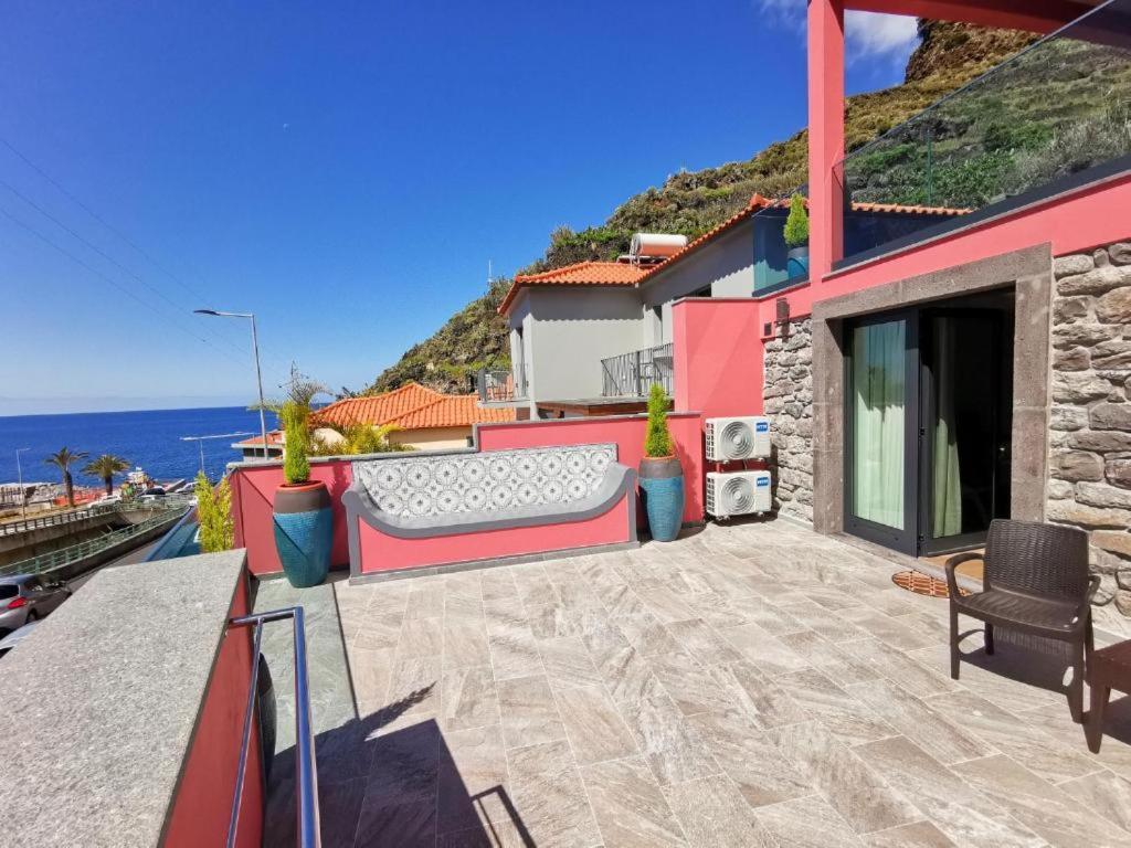 Chale Esmeralda - Charming Studios In Calheta Beach Eksteriør bilde